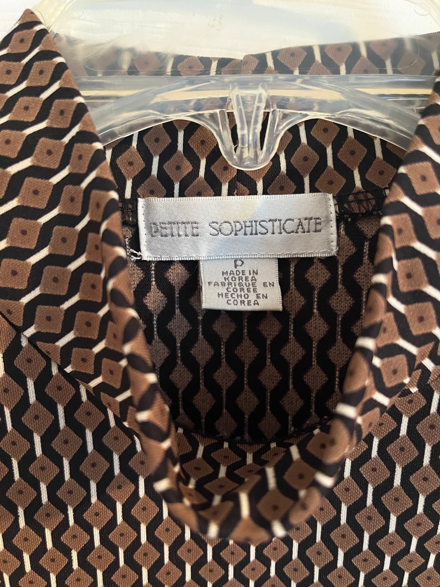 90's y2k Vintage Black/Brown Diamond Design Top by Petite Sophisticate